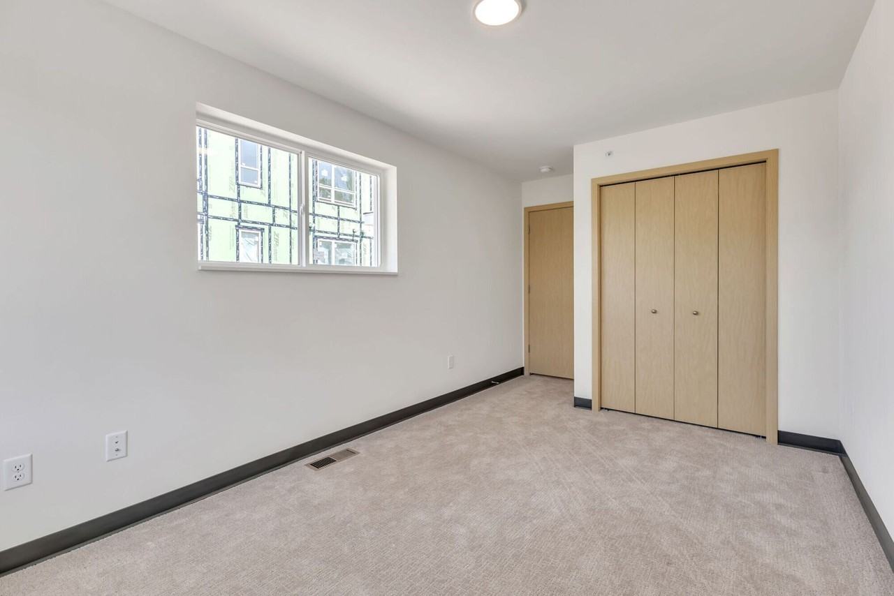 Broadway Lofts and Townhomes - Photo 3 of 24