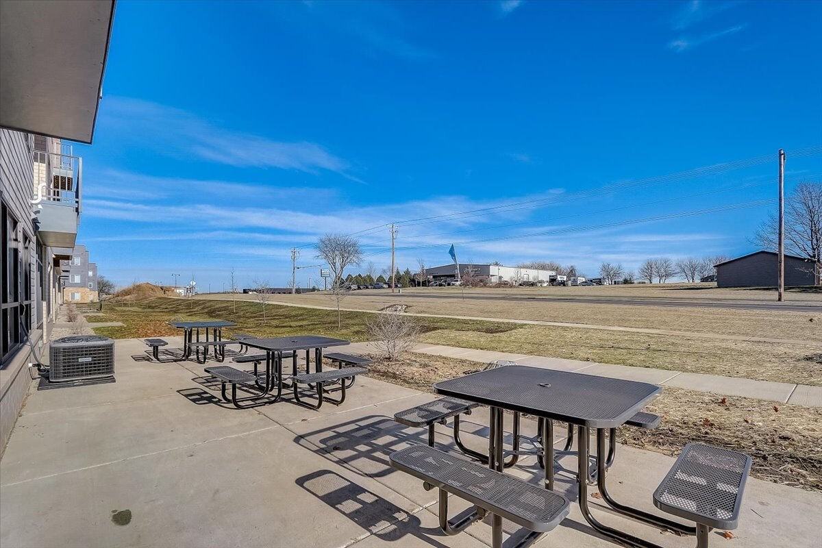 Glen Grove - Photo 2 of 50