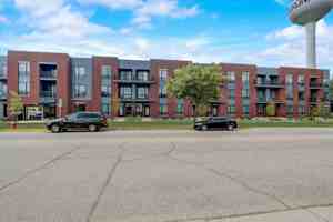 featured image of 410 W Verona Ave