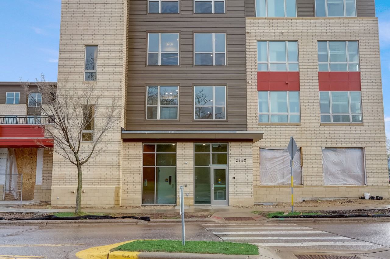 The Andre Apartments - Photo 4 of 19