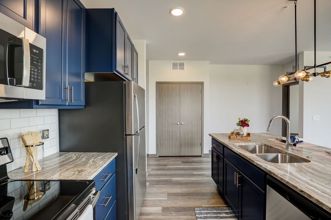 Uno Terrace - Photo 3 of 39