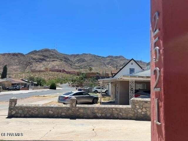 2521 Mckinley Ave - Photo 5 of 24