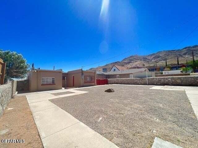 2521 Mckinley Ave - Photo 7 of 24