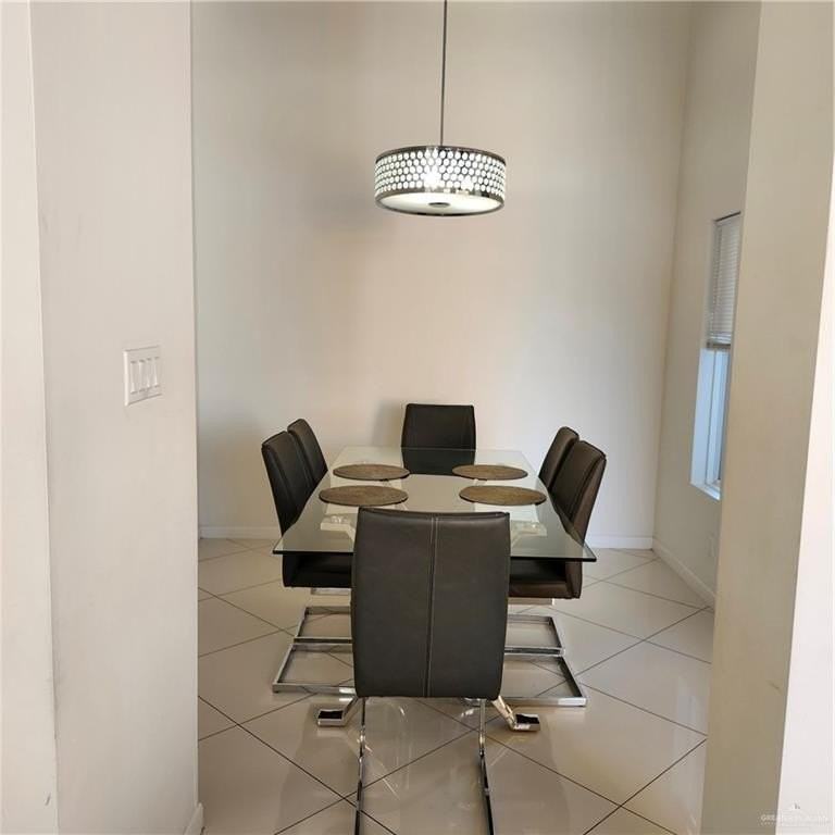 4505 Quince Avenue - Photo 4 of 19