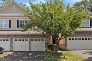 821 Creekview Dr - Photo 1 of 1
