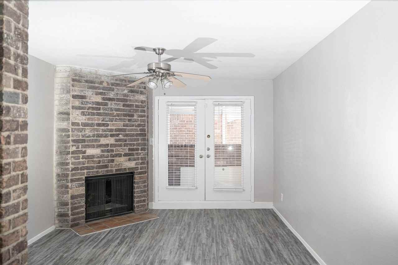 12630 Ashford Point Dr #412 - Photo 5 of 7