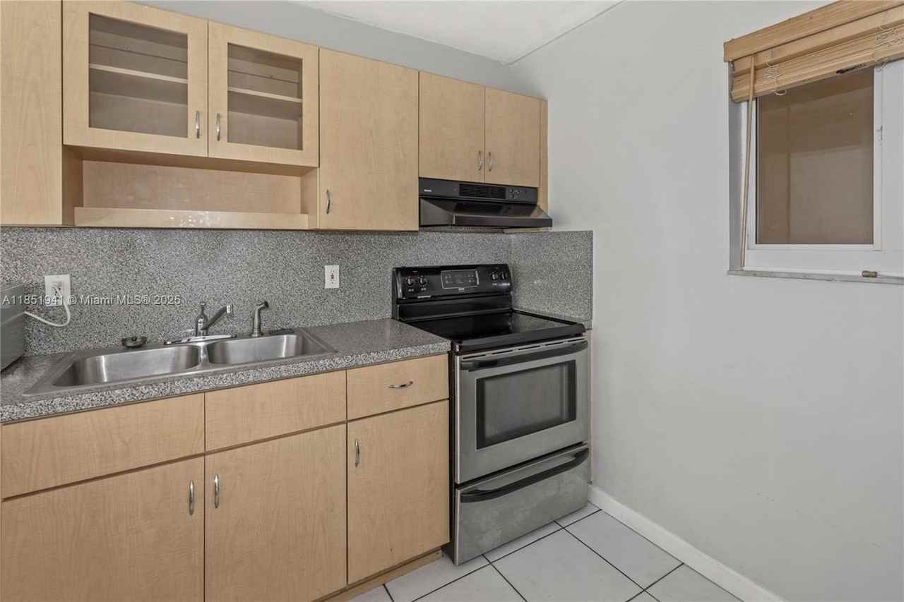 7815 Camino Real #I101 - Photo 6 of 20