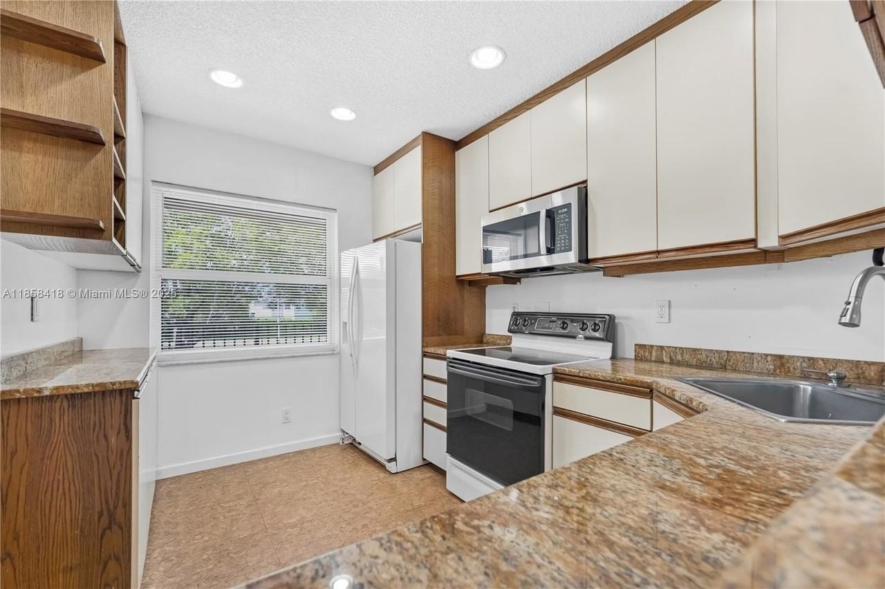 11160 W Sample Rd #11160 - Photo 3 of 37