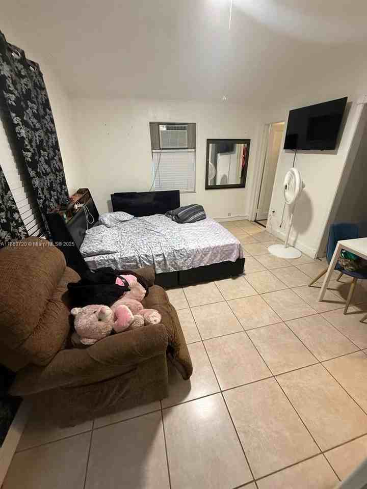 633 Mokena Drive #1 - Photo 3 of 9