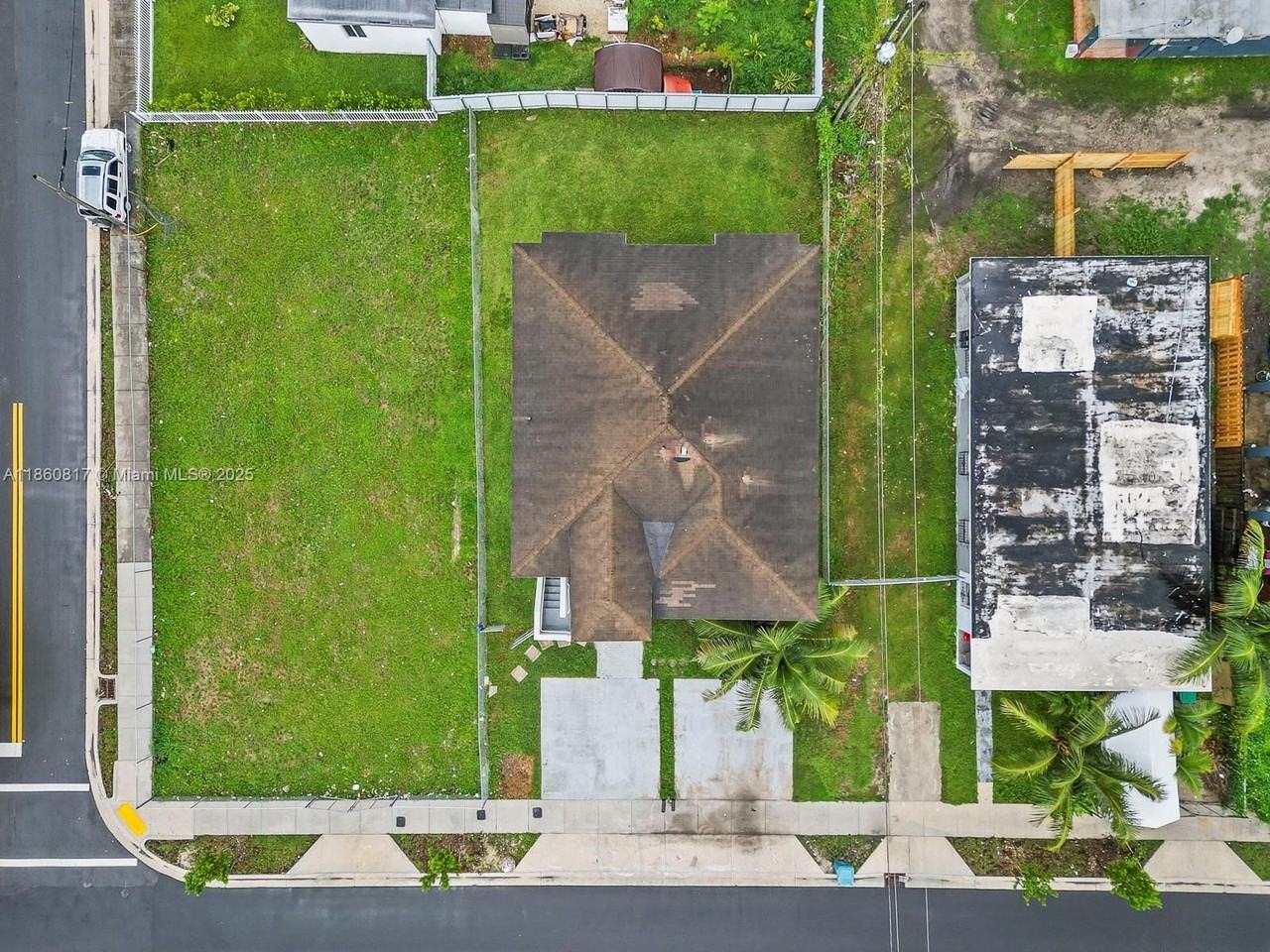 1514 Nw 5th Ave #1-2 - Photo 3 of 40