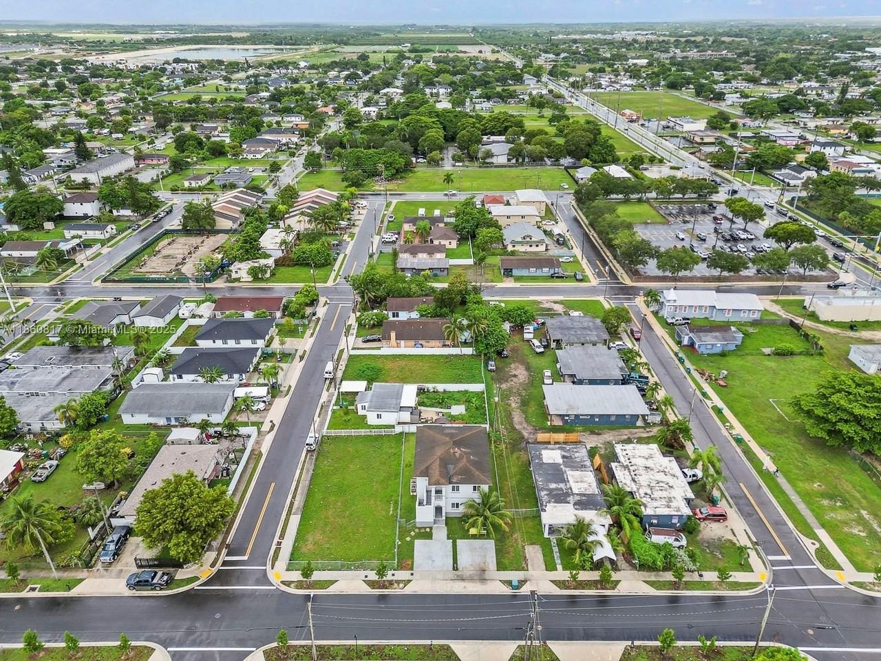 1514 Nw 5th Ave #1-2 - Photo 4 of 40