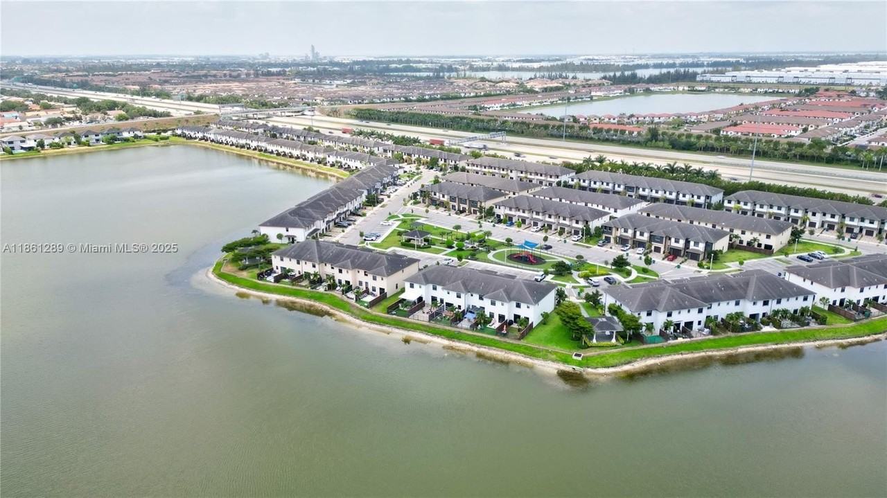 15826 Northwest 91st Court #15826 - Photo 4 of 50