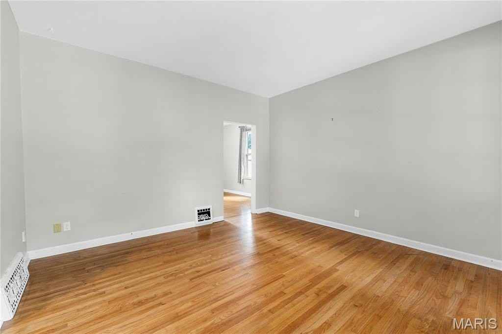 3617 Commonwealth Ave - Photo 4 of 16