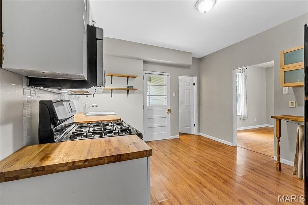 3617 Commonwealth Ave - Photo 6 of 16