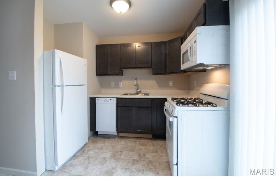 464 Hill Drive Ct - Photo 4 of 13