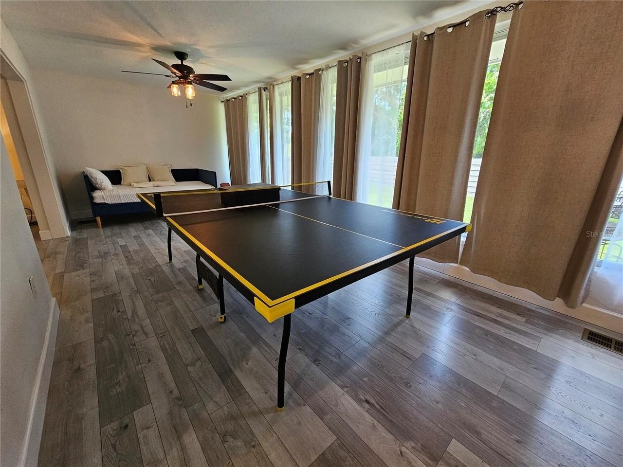 6442 Colonial Dr - Photo 4 of 25