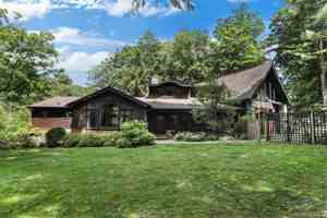 featured image of 15 N Lake Cir