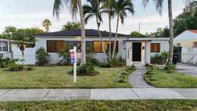 1040 Ne 143rd St - Photo 1 of 1