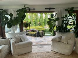 featured image of 4621 Wayne Rd