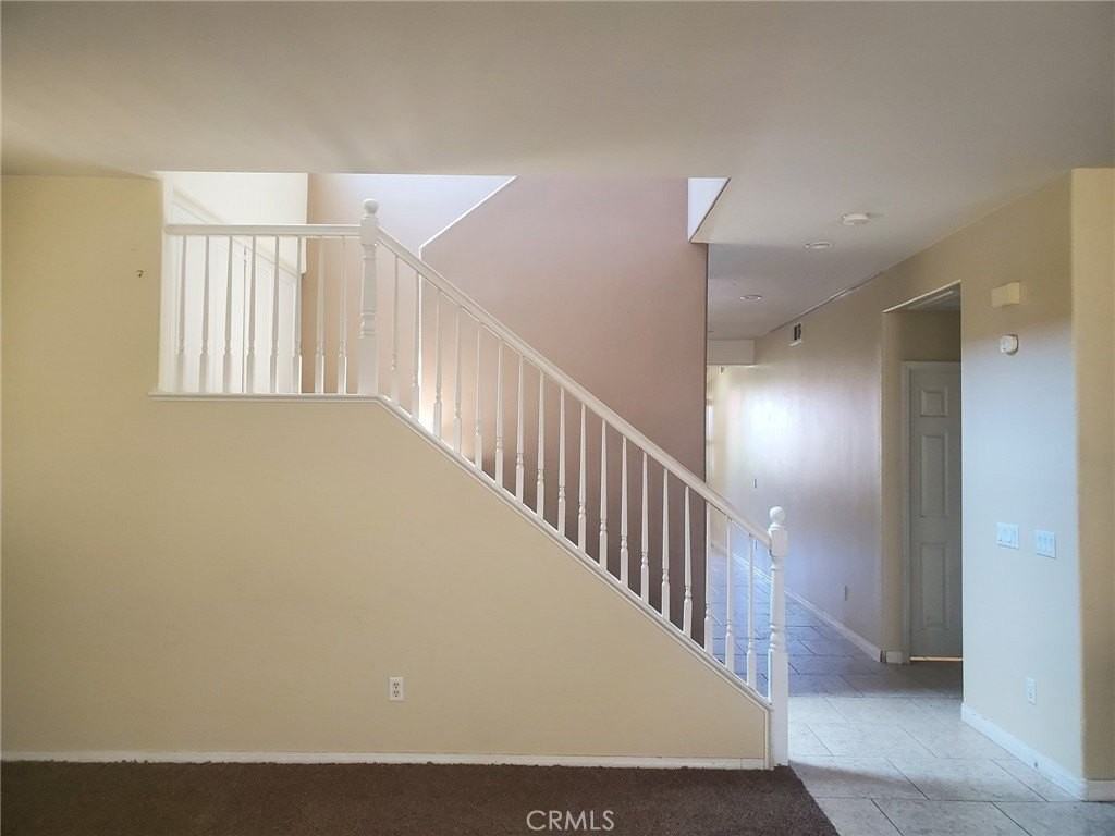 1678 Gazebo Ln - Photo 5 of 7