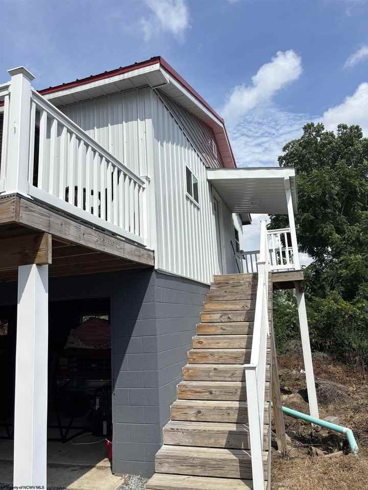 87 School St - Photo 3 of 14