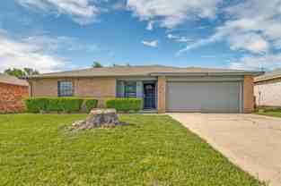 834 Apple Valley Dr - Photo 1 of 1