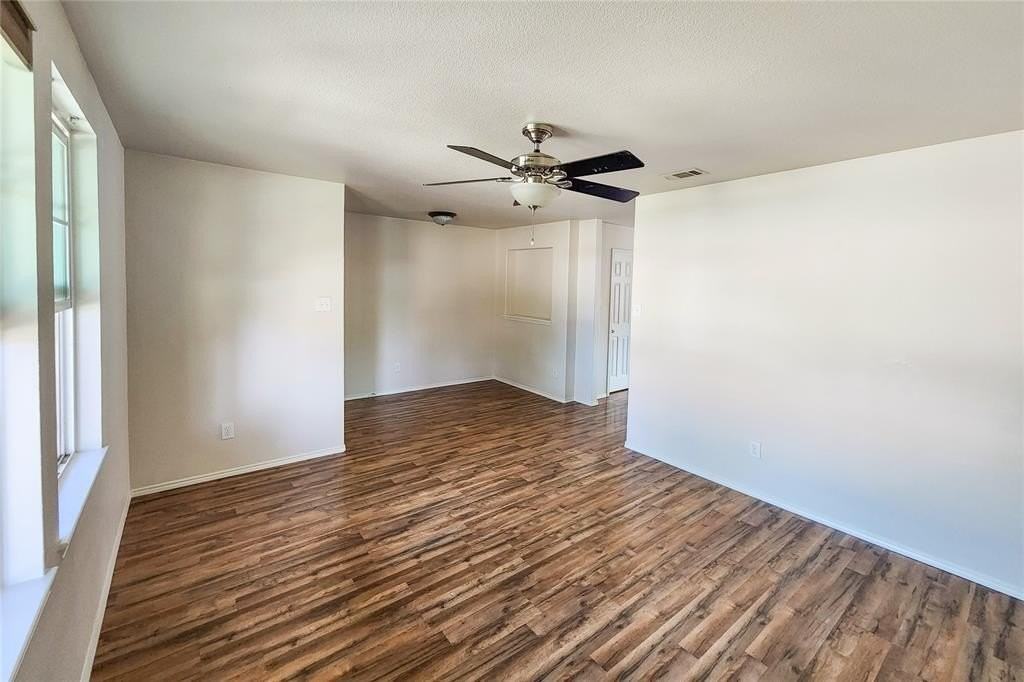 13072 Sewanee Dr - Photo 6 of 25