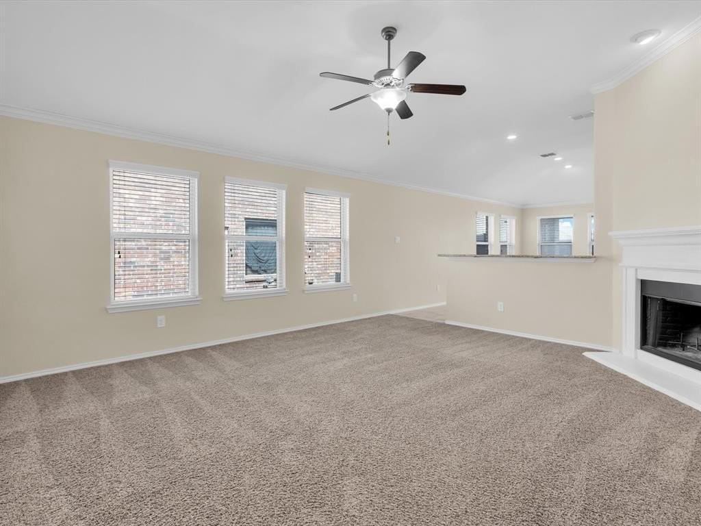 216 Oxford Dr - Photo 6 of 25