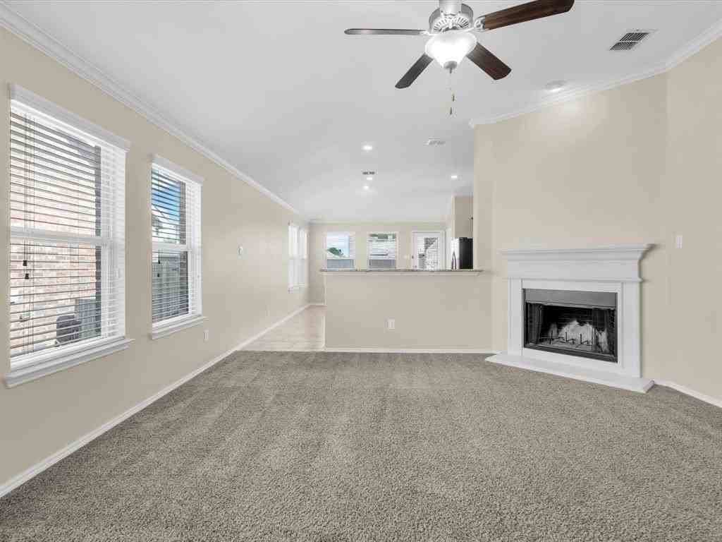 216 Oxford Dr - Photo 7 of 25