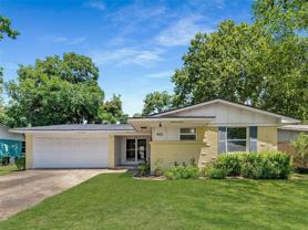 806 Wisteria Way - Photo 1 of 1