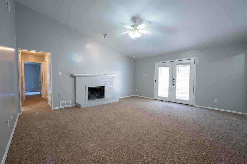 5406 Kingfisher Rd - Photo 3 of 12