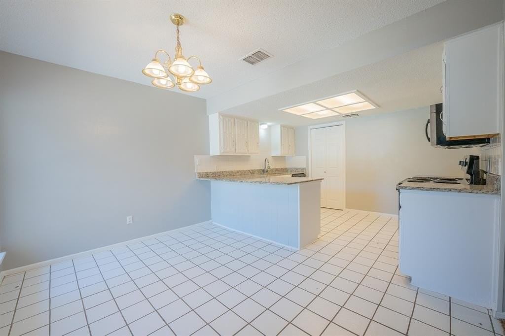 5406 Kingfisher Rd - Photo 4 of 12