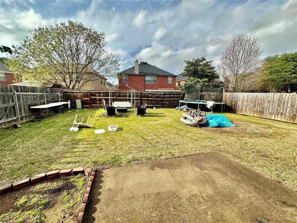 211 Nutmeg Lane - Photo 7 of 14