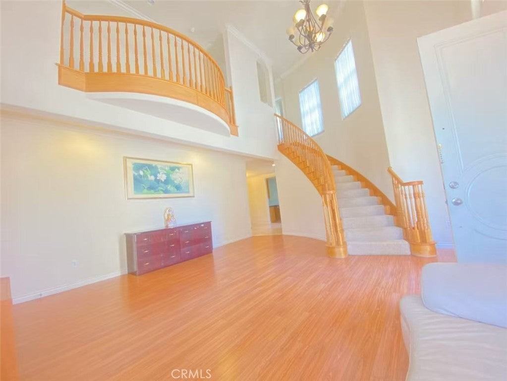 8943 Emperor Ave - Photo 5 of 22