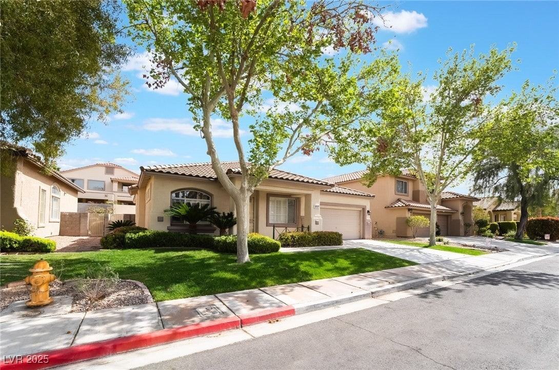 3057 Sunrise Heights Dr - Photo 2 of 50