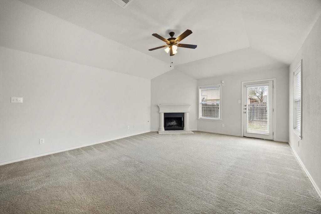 2832 Mission Tejas Dr - Photo 7 of 30