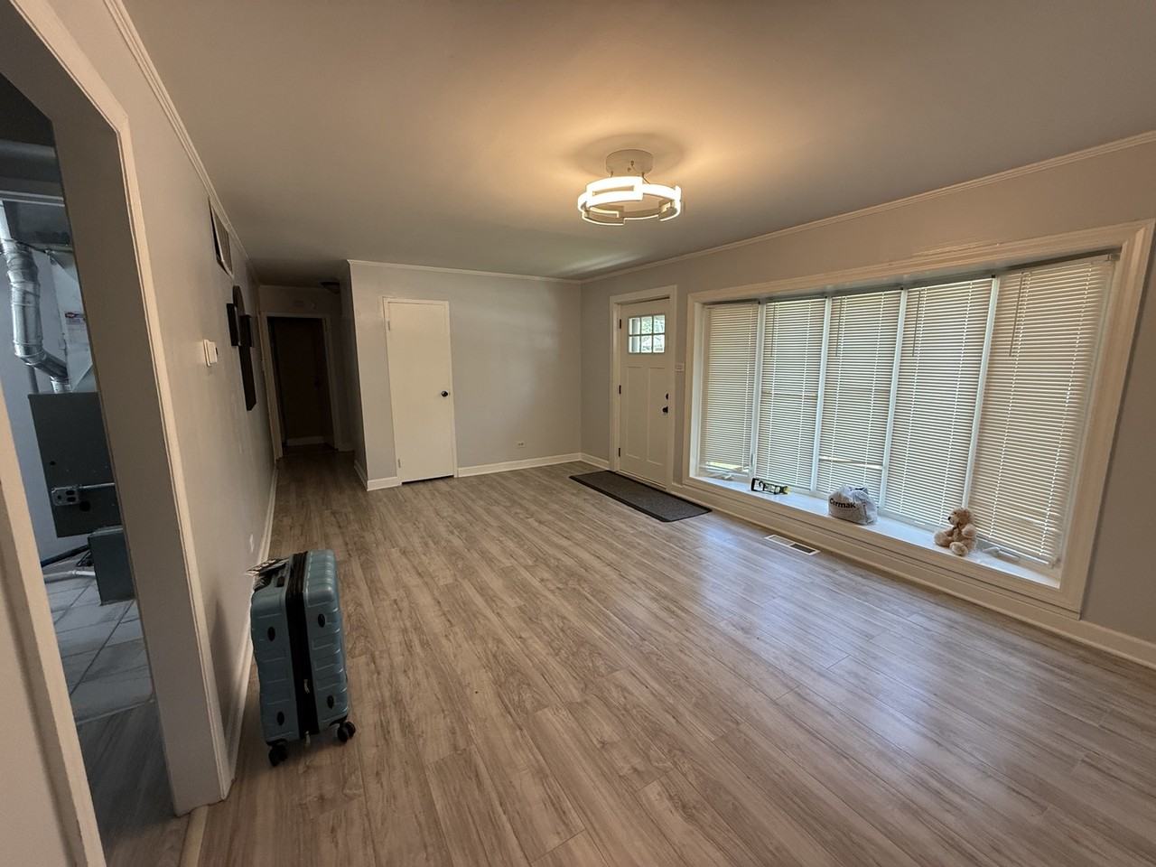 452 Indianwood Blvd - Photo 6 of 8