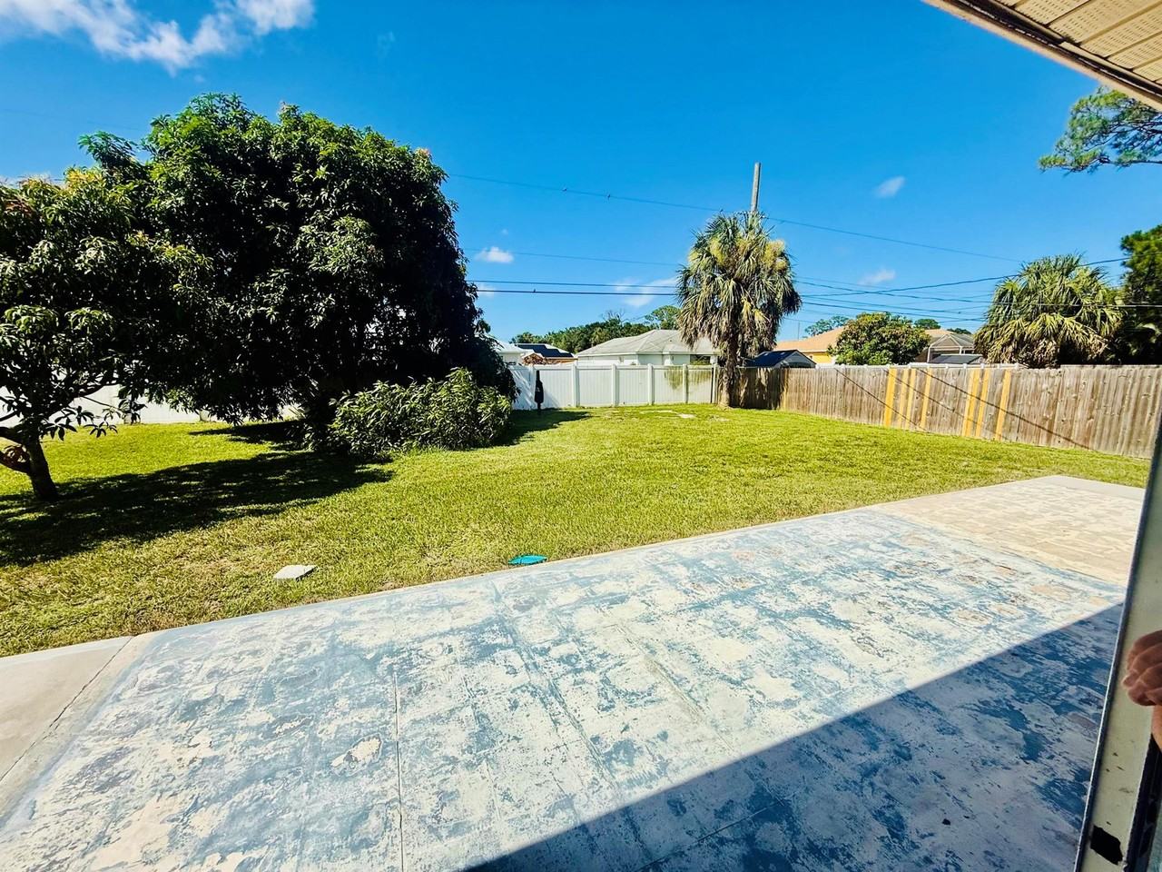 1453 Sw Sudder Ave - Photo 5 of 6