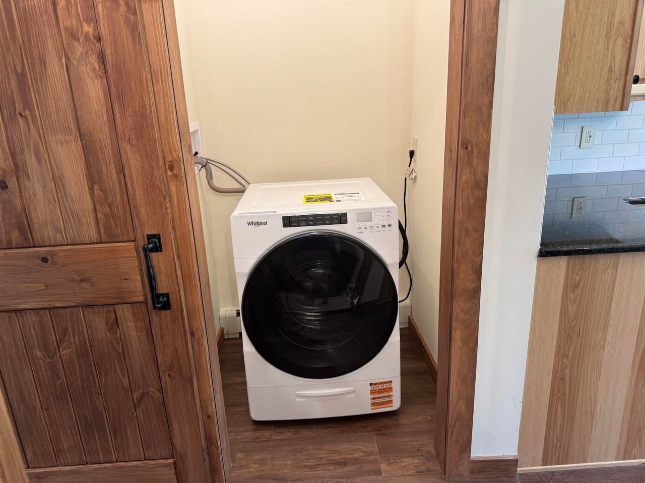 1279 Campbell Rd - Photo 5 of 9