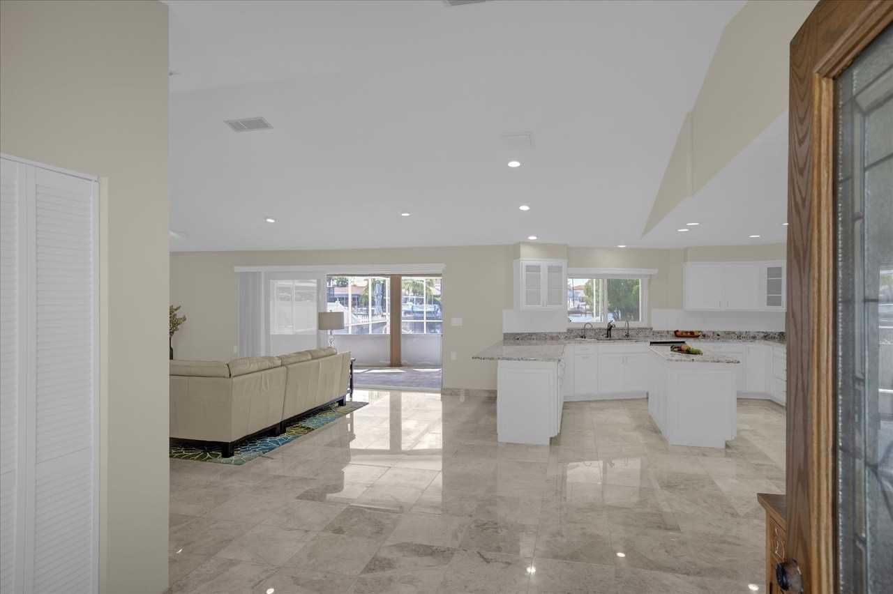 3506 Seaway Dr - Photo 2 of 50