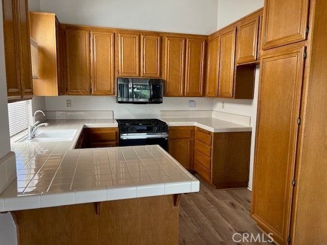 991 Riviera Ave - Photo 3 of 11