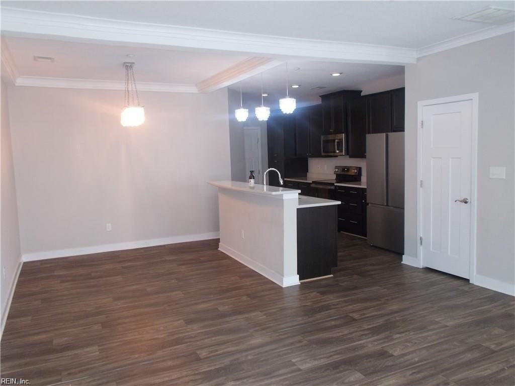 1307 Tides Edge Ct - Photo 4 of 26