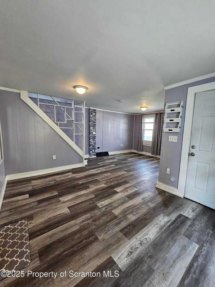 325 Ferdinand St - Photo 7 of 22