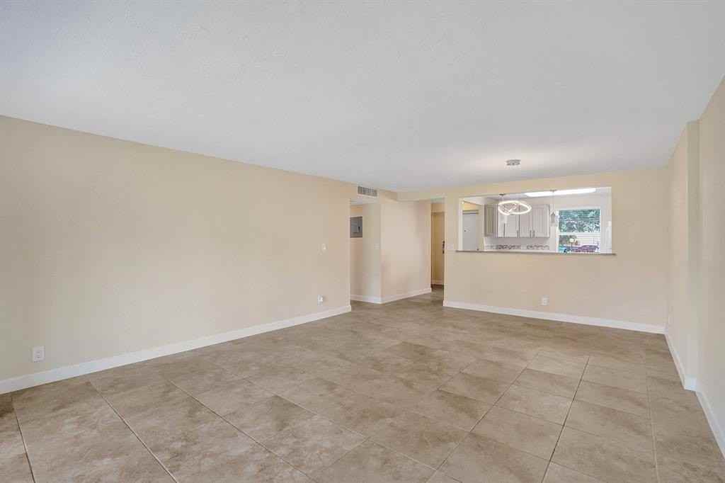 301 Se 3rd St #110 - Photo 7 of 50