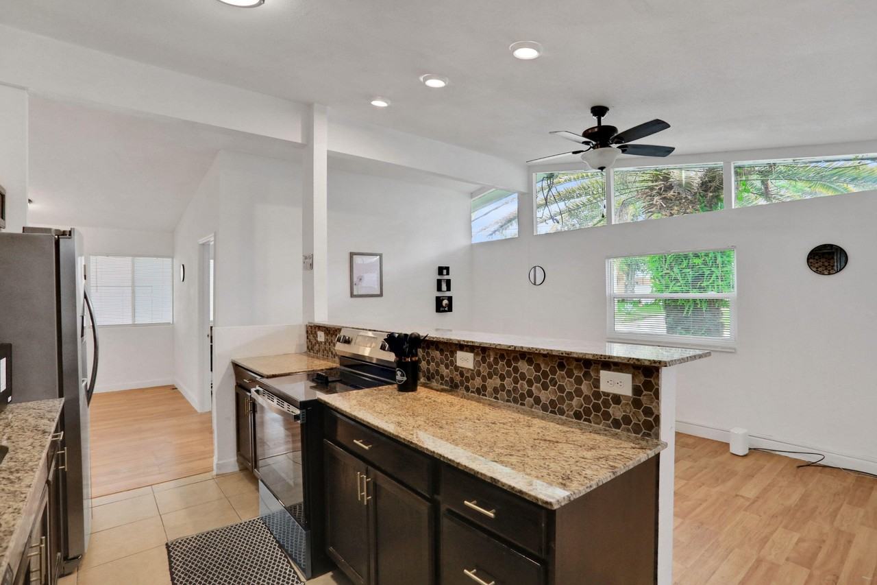 Burlingame Dr W - Photo 2 of 14