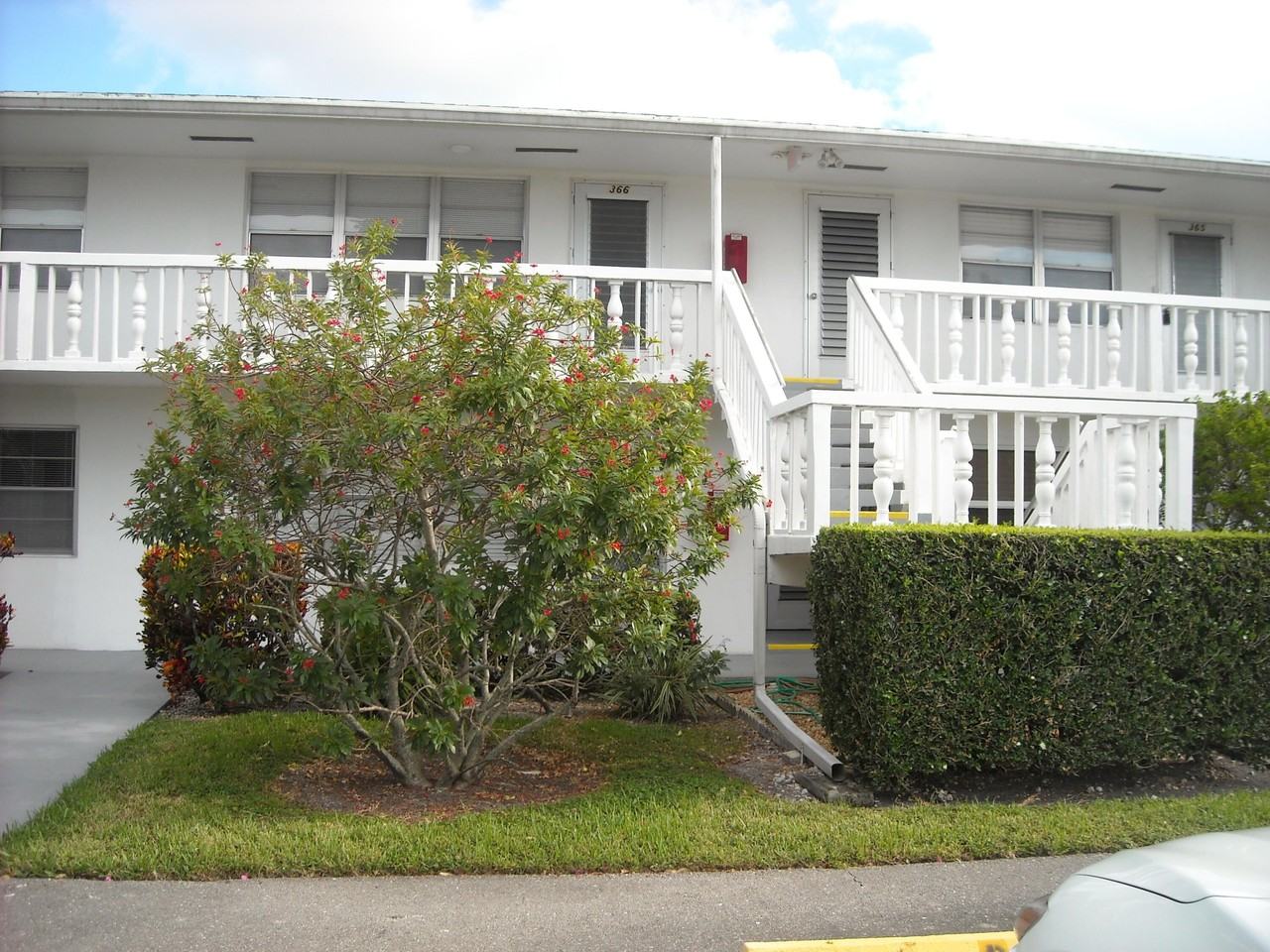 358 Chatham T - Photo 3 of 28