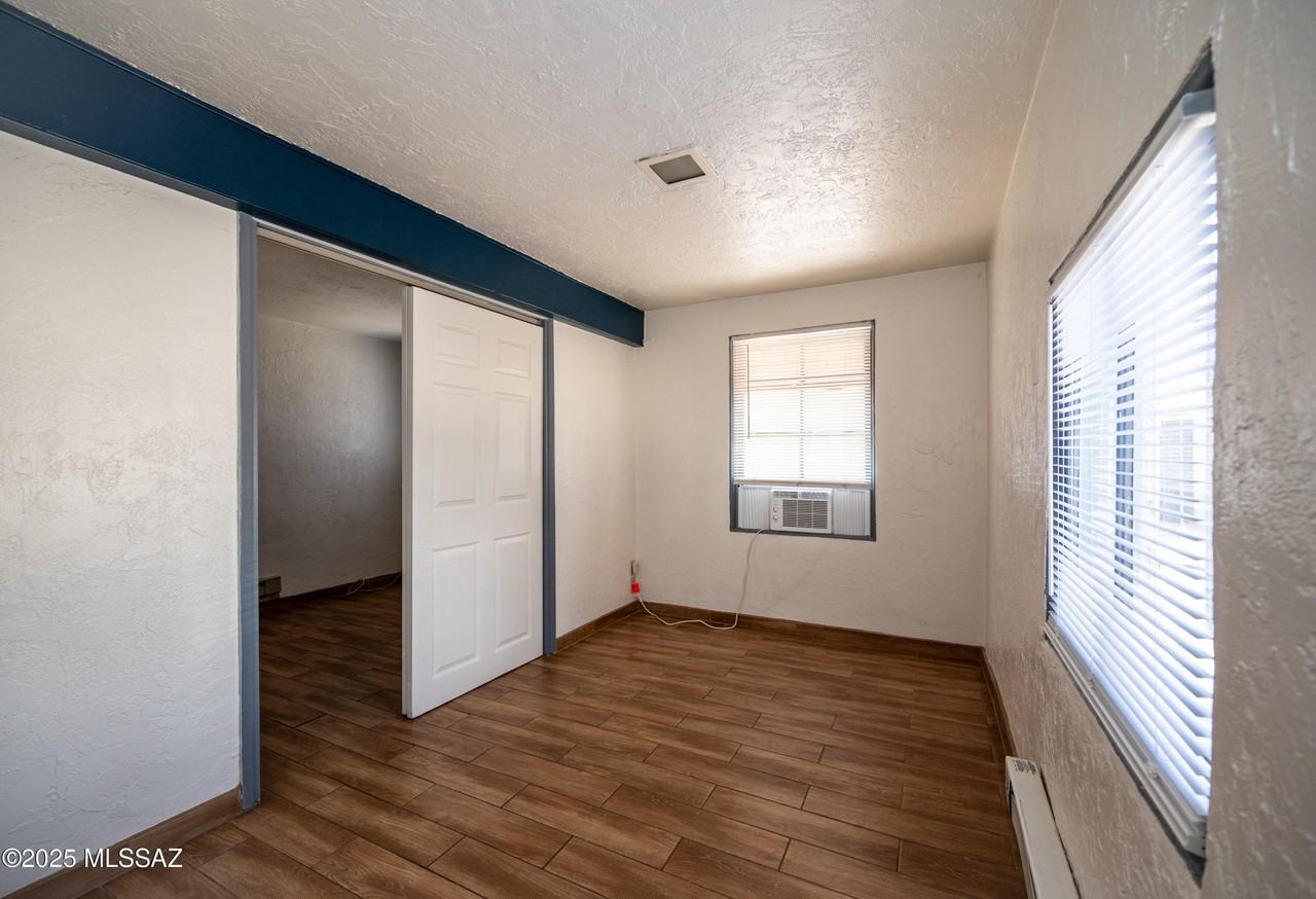 627 North Euclid Avenue #2 - Photo 7 of 14