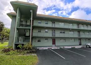611 S State Road 7 #1B - Photo 1 of 1