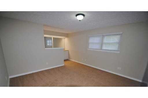 4274 Walnut Grove Ct - Photo 3 of 6