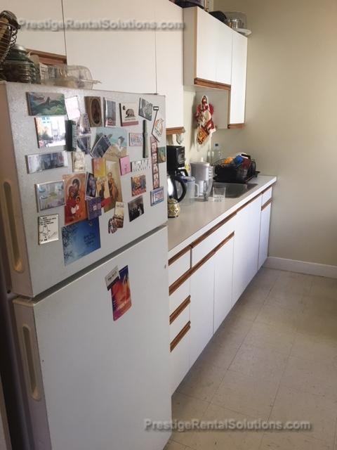 Linden St #12 - Photo 2 of 9